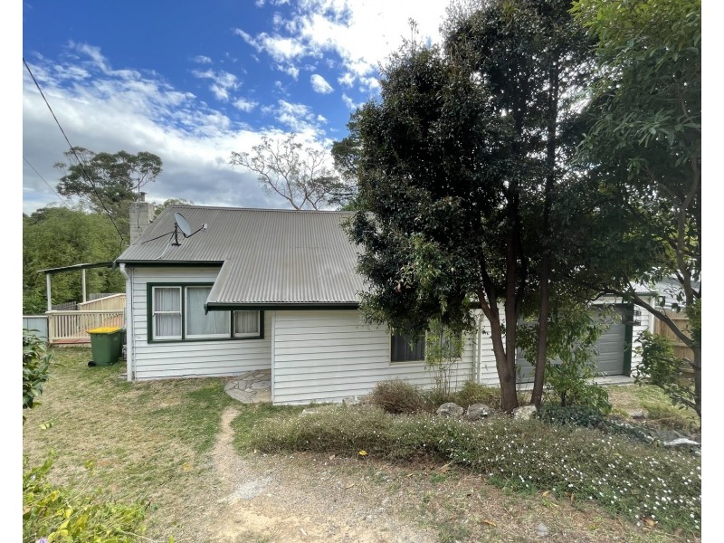 54 York Road, Mount Evelyn VIC 3796