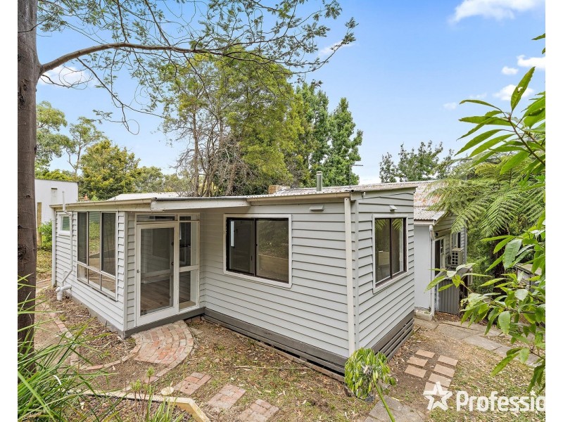 13a North Avenue, Mount Evelyn VIC 3796