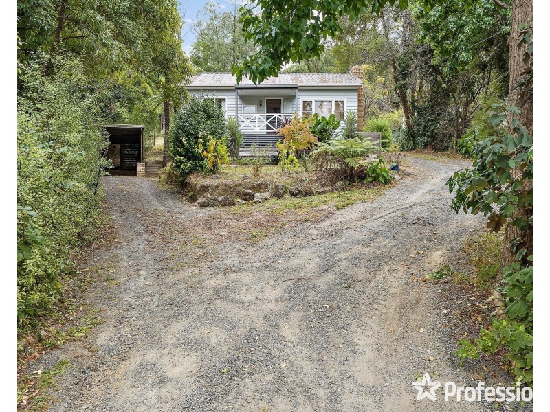 13 North Avenue, Mount Evelyn VIC 3796