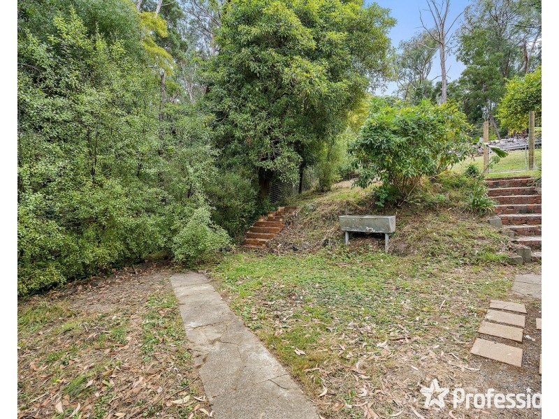 13 North Avenue, Mount Evelyn VIC 3796