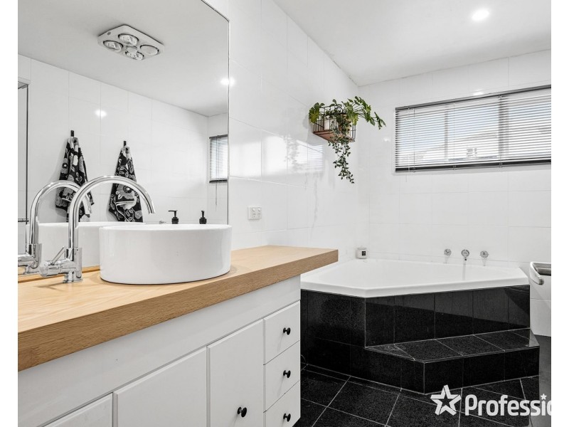 12 Old Gippsland Road, Lilydale VIC 3140