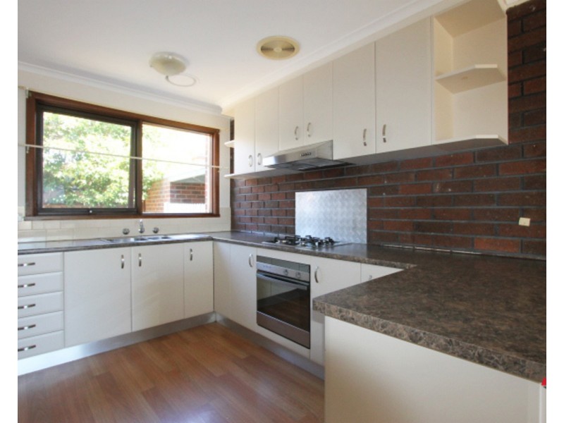 2/16 Gladstone Street, Lilydale VIC 3140