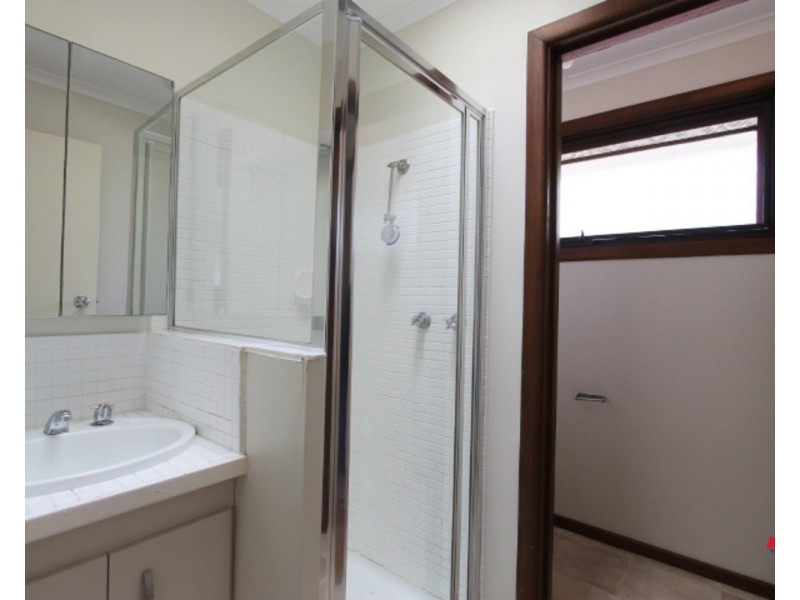 2/16 Gladstone Street, Lilydale VIC 3140