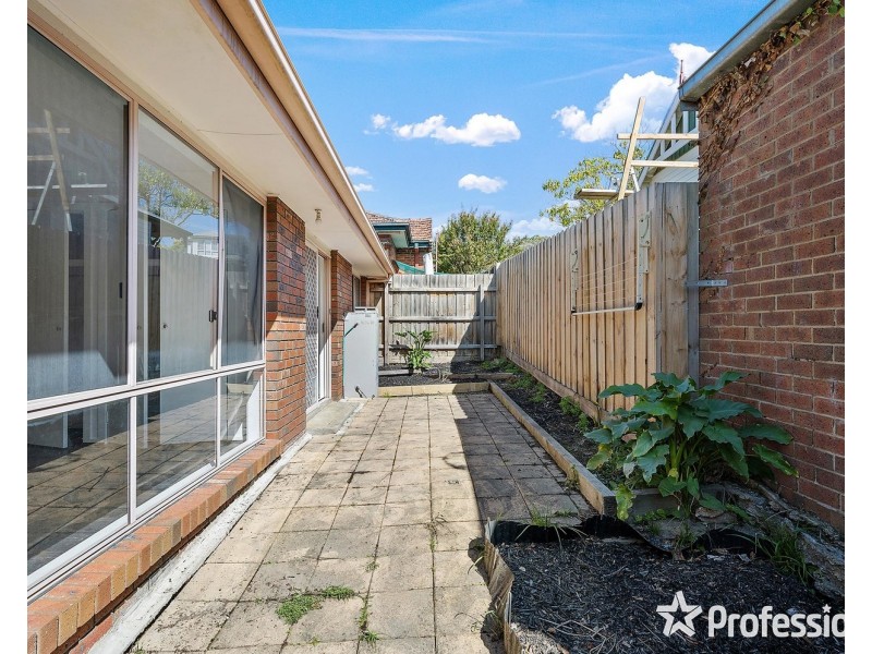 2/20 Albert Hill Road, Lilydale VIC 3140