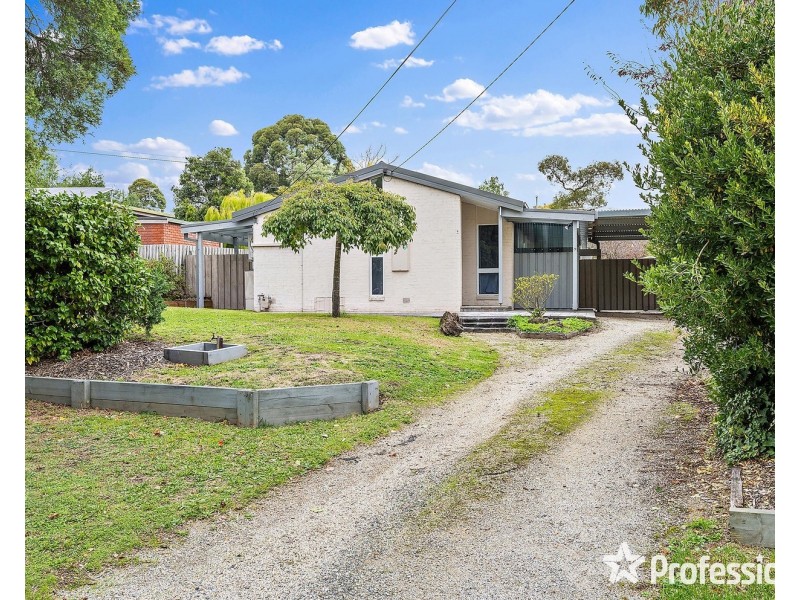 9 Anaba Court, Mooroolbark VIC 3138