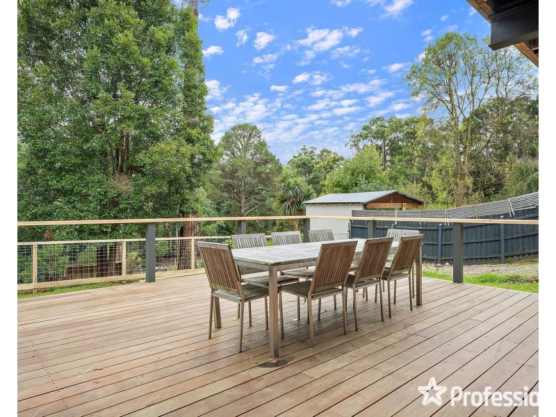24 Priestley Crescent, Mount Evelyn VIC 3796