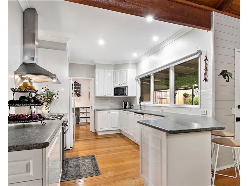 17 The Wallaby Run, Chirnside Park VIC 3116