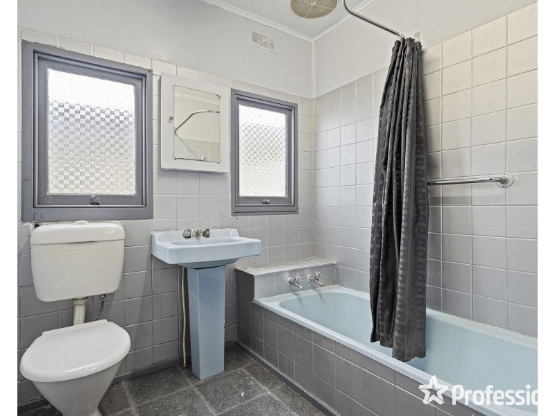 50 Johns Crescent, Mount Evelyn VIC 3796