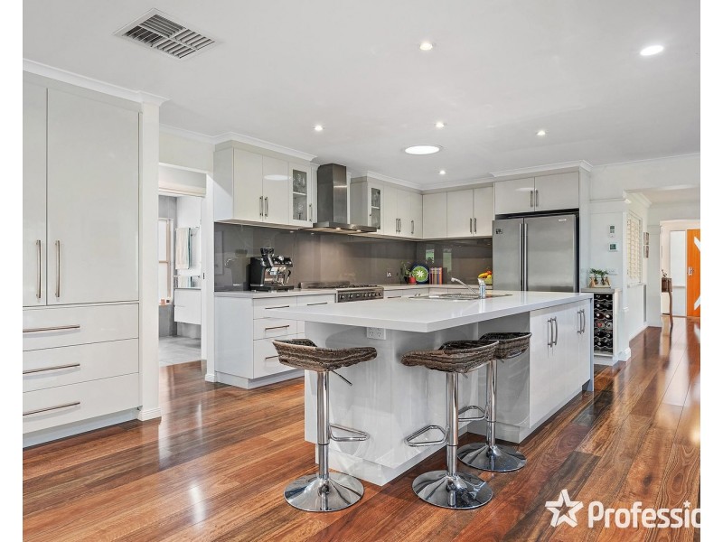 14 Kameel Drive, Yarra Glen VIC 3775