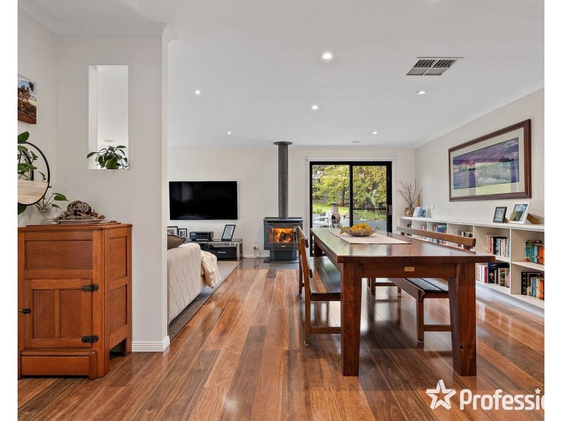 14 Kameel Drive, Yarra Glen VIC 3775
