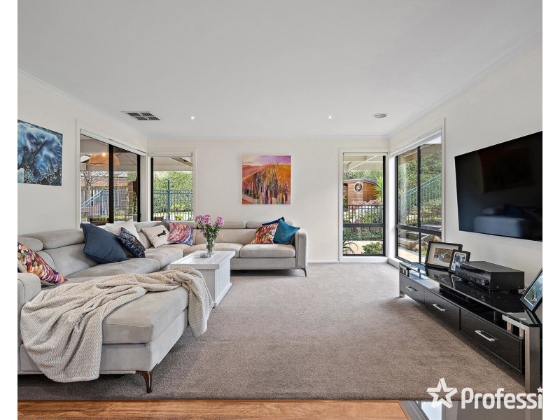 14 Kameel Drive, Yarra Glen VIC 3775