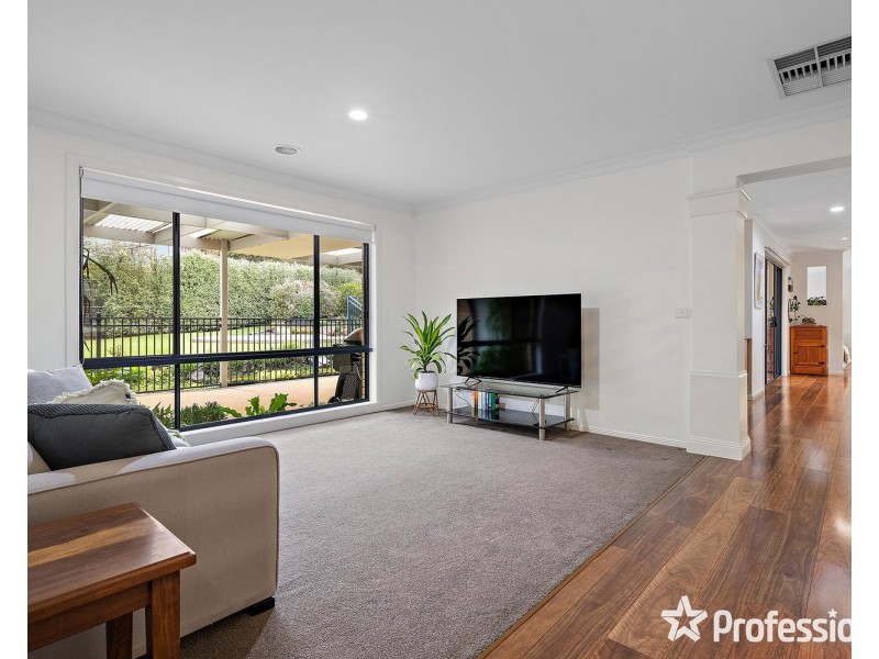 14 Kameel Drive, Yarra Glen VIC 3775