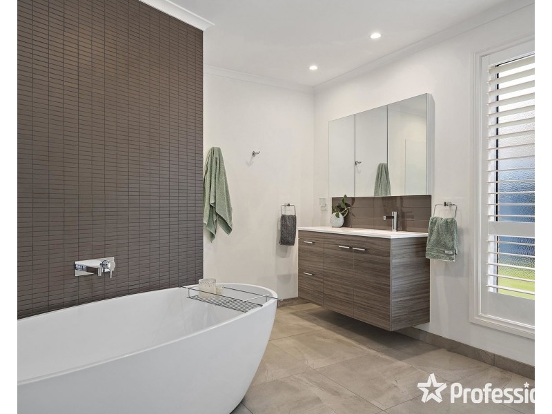14 Kameel Drive, Yarra Glen VIC 3775