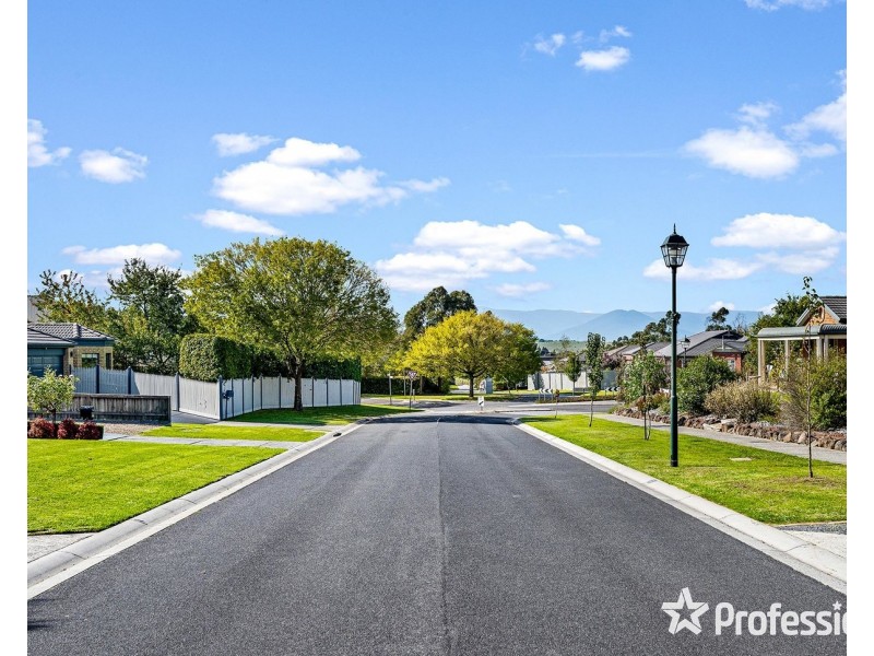 14 Kameel Drive, Yarra Glen VIC 3775