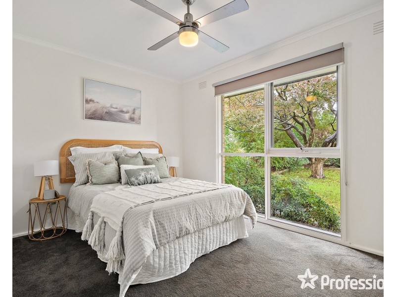 63 Dryden Concourse, Mooroolbark VIC 3138