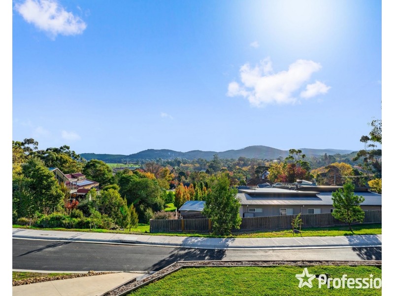 5 Lawrence Court, Healesville VIC 3777