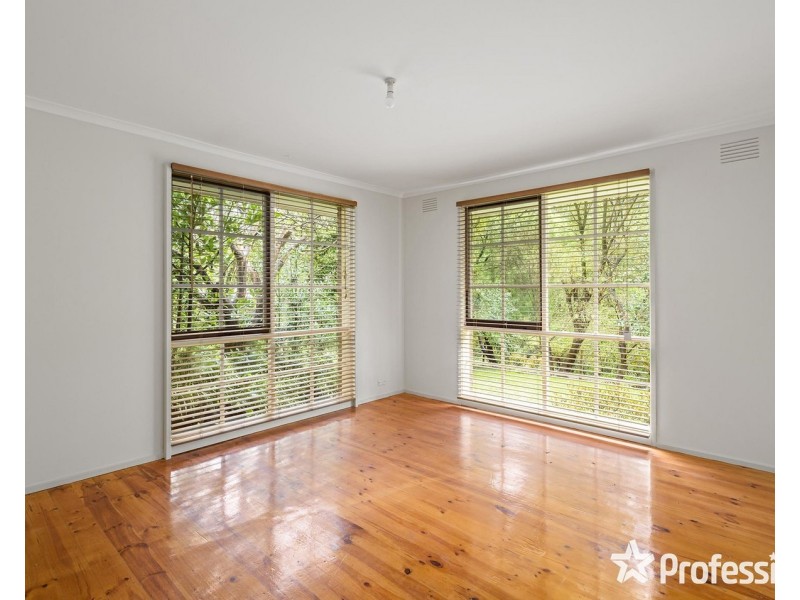 11 Clematis Road, Mount Evelyn VIC 3796