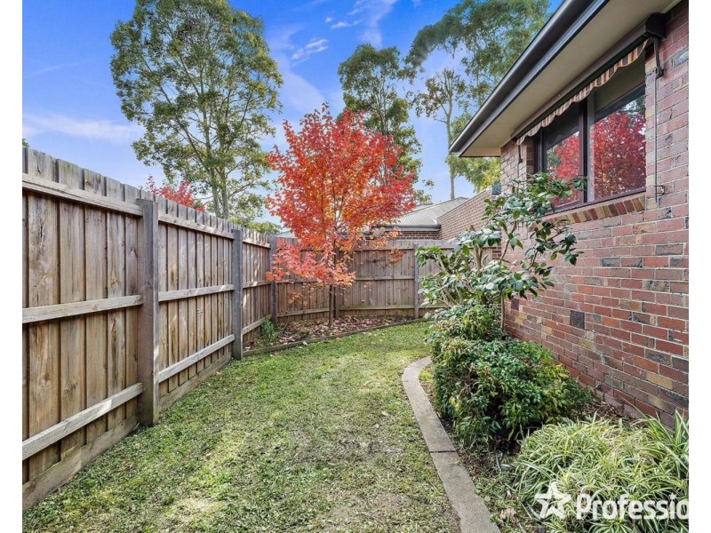 23 Songbird Avenue, Chirnside Park VIC 3116