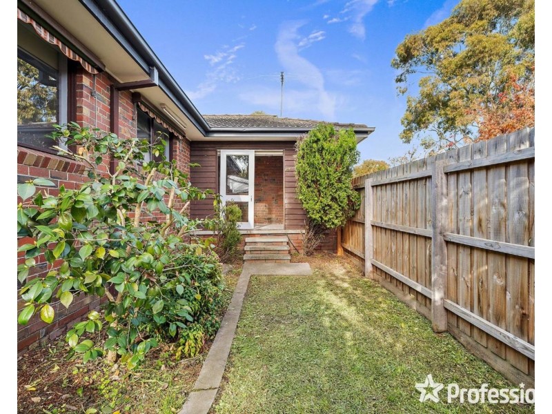 23 Songbird Avenue, Chirnside Park VIC 3116