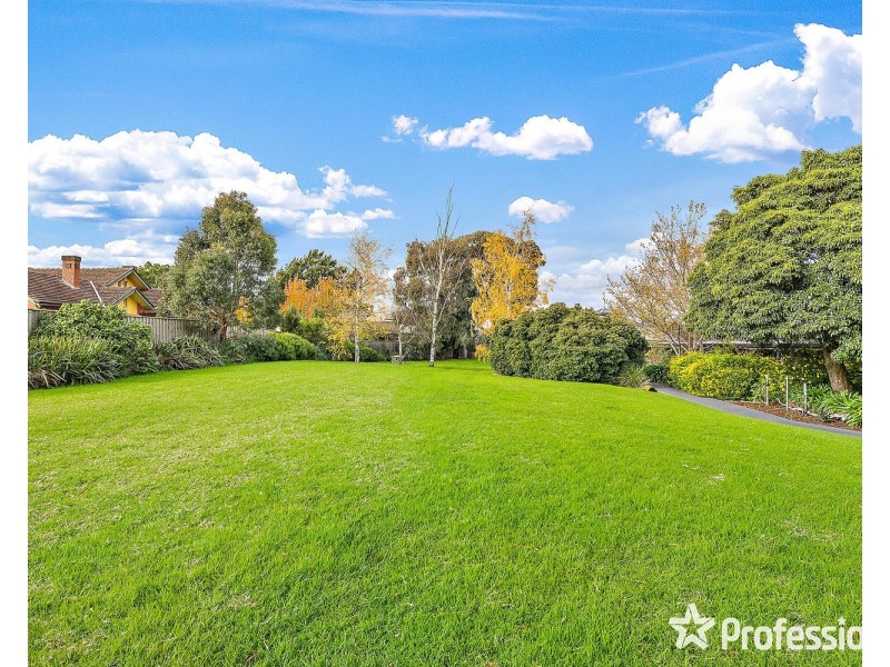 22 White Close, Lilydale VIC 3140