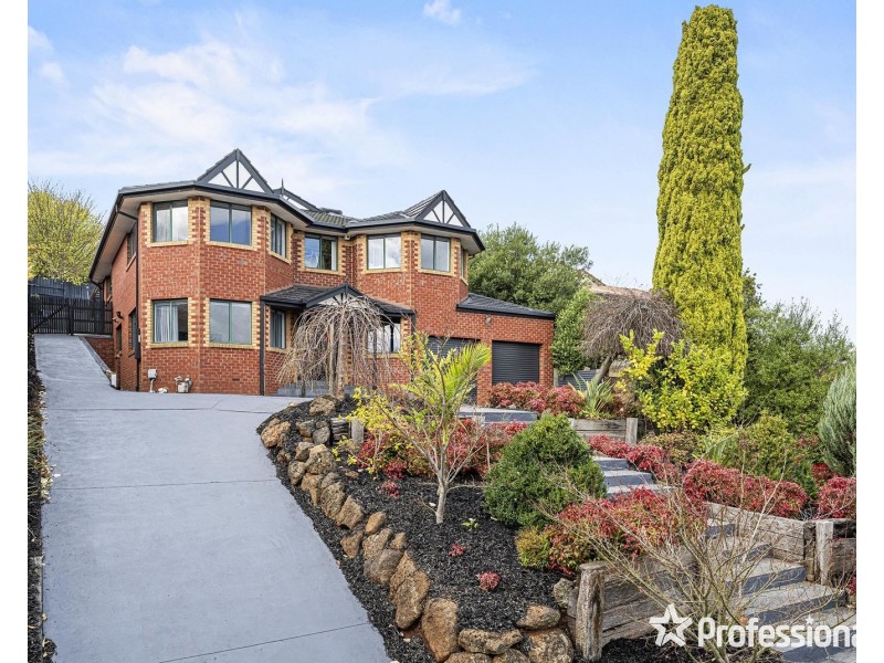 15 Drummer Hill Lane, Mooroolbark VIC 3138