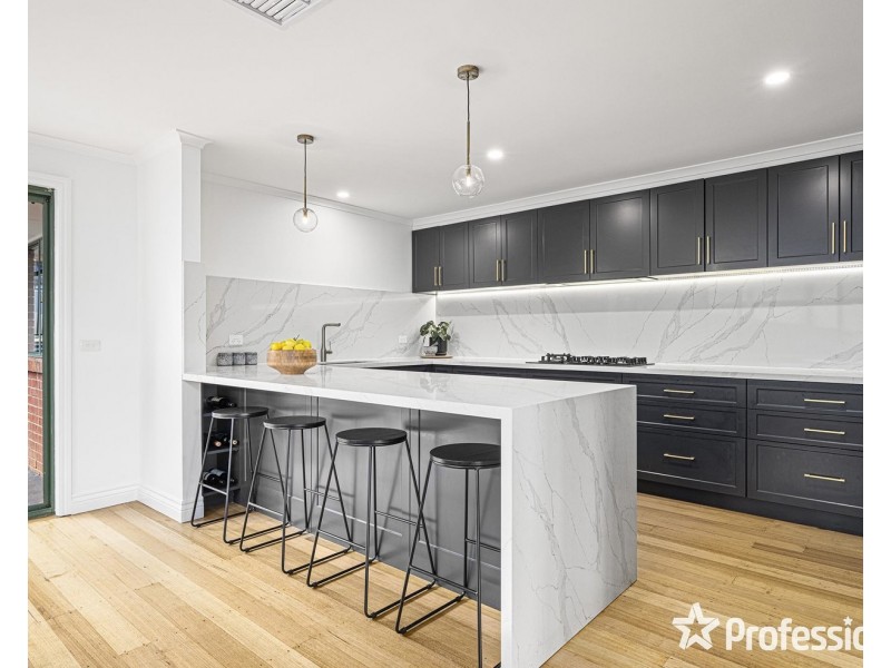 15 Drummer Hill Lane, Mooroolbark VIC 3138