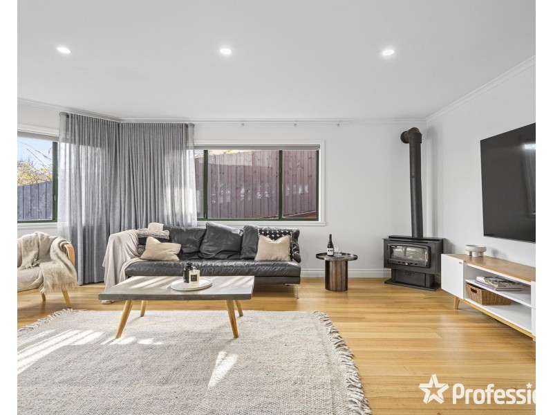 15 Drummer Hill Lane, Mooroolbark VIC 3138