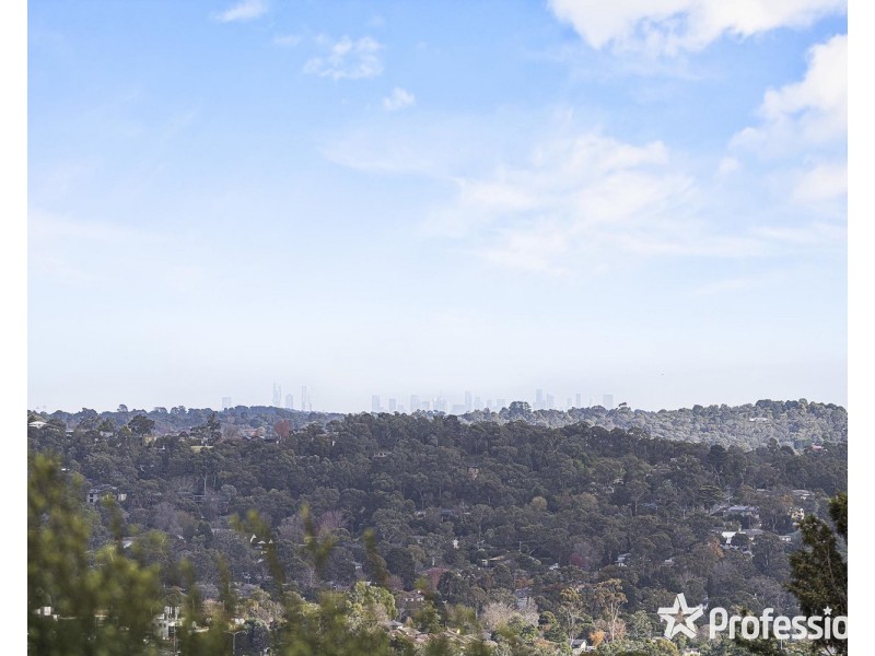 15 Drummer Hill Lane, Mooroolbark VIC 3138