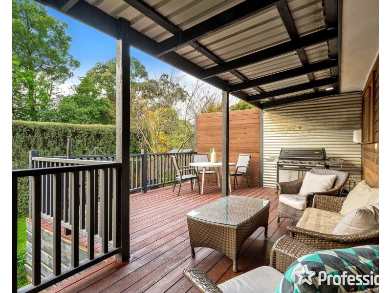 15 Irvine Street, Mount Evelyn VIC 3796