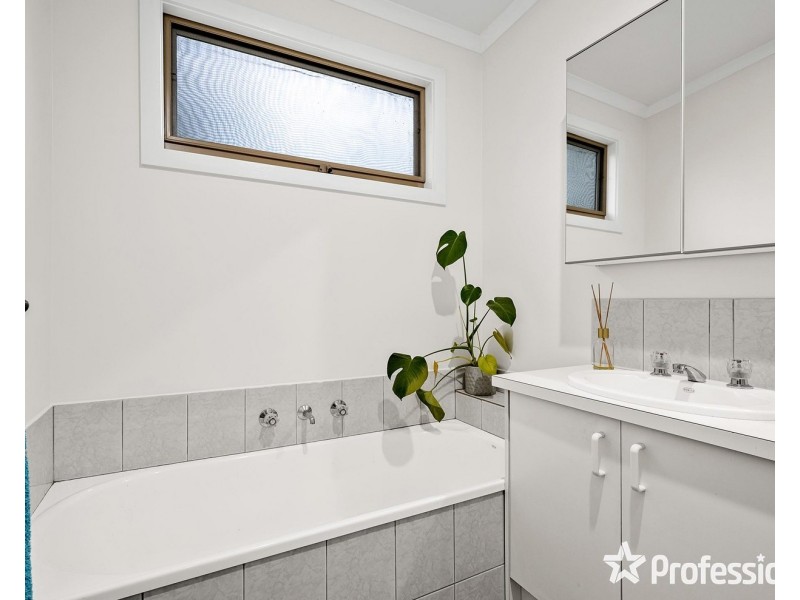 15 Irvine Street, Mount Evelyn VIC 3796