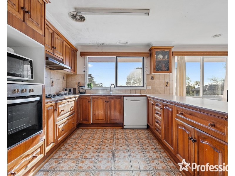 56 Victoria Road, Lilydale VIC 3140