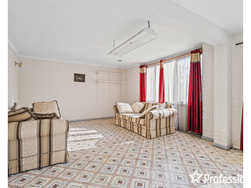 56 Victoria Road, Lilydale VIC 3140