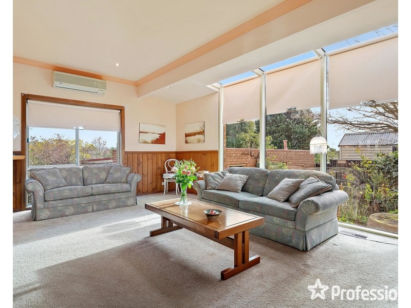 37 Trafalgar Crescent, Lilydale VIC 3140