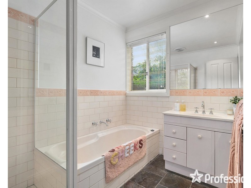 11 Harmony Close, Lilydale VIC 3140