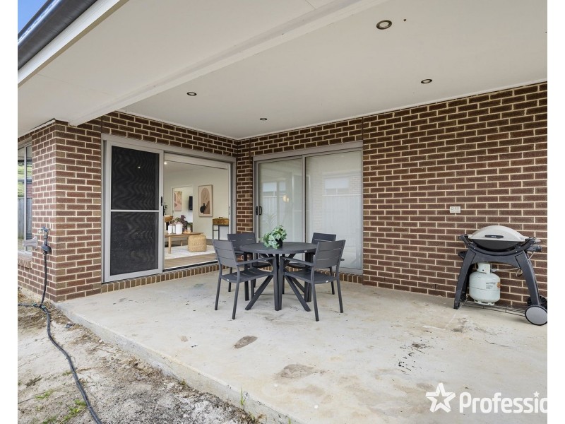 92 Sherwood Road, Chirnside Park VIC 3116