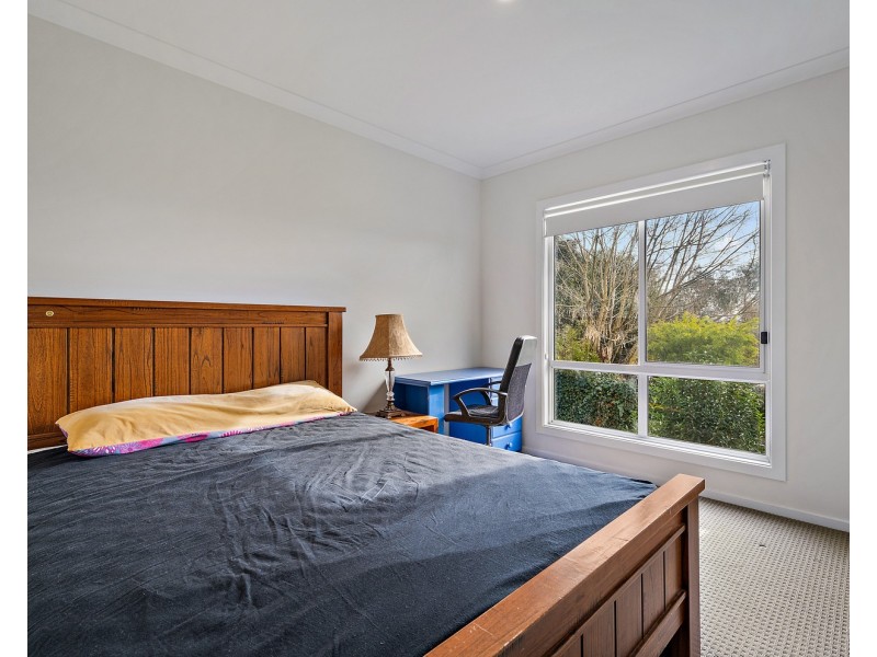11 St Andrews Drive, Chirnside Park VIC 3116