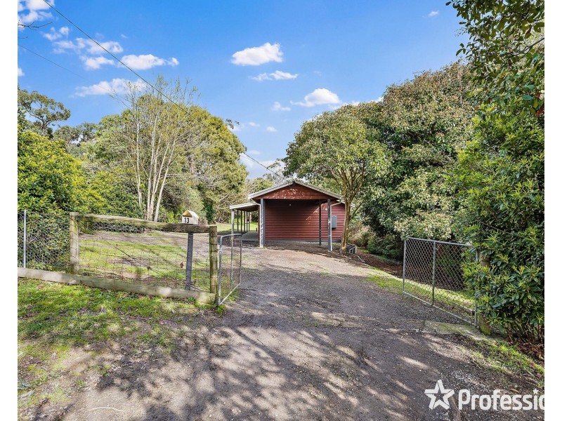 13 Goondah Lane, Healesville VIC 3777