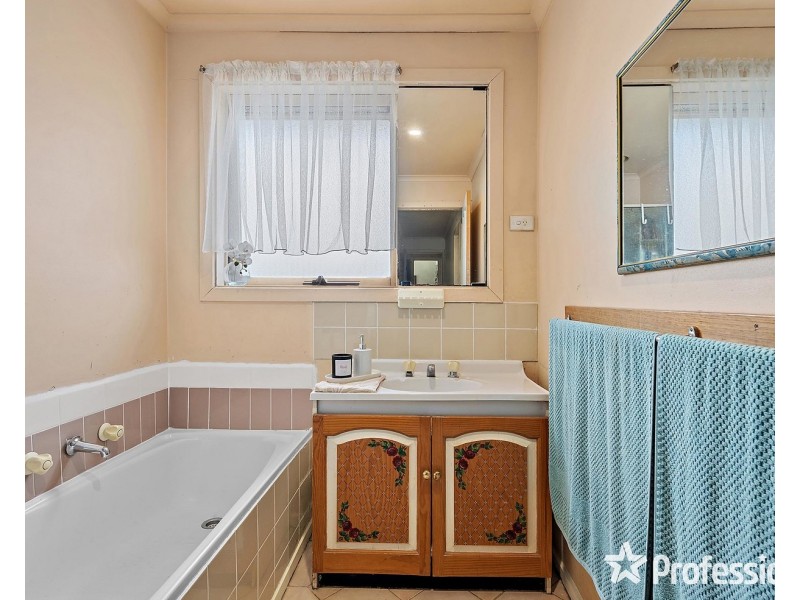 46 Colchester Road, Kilsyth VIC 3137