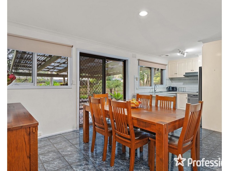 15 Bradman Avenue, Mount Evelyn VIC 3796