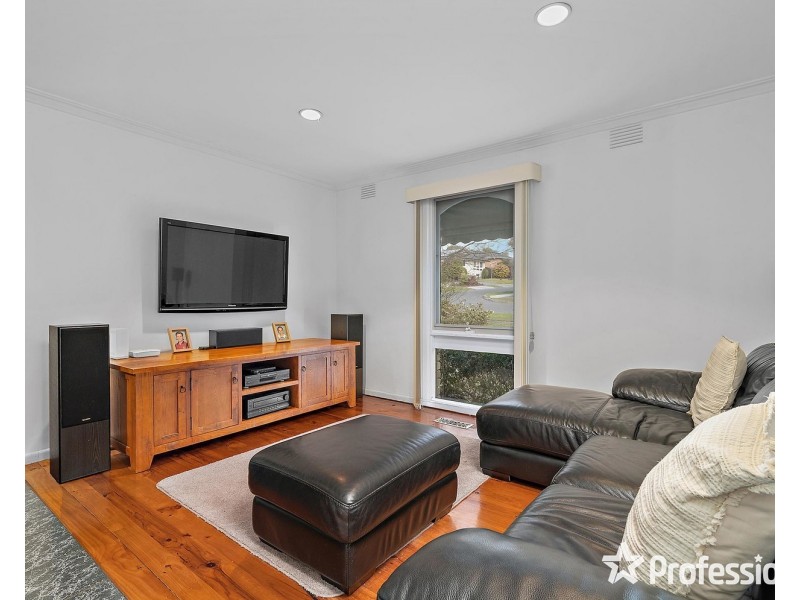 15 Bradman Avenue, Mount Evelyn VIC 3796