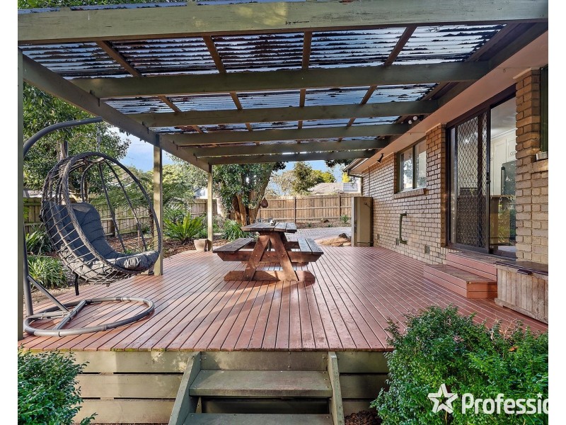 15 Bradman Avenue, Mount Evelyn VIC 3796