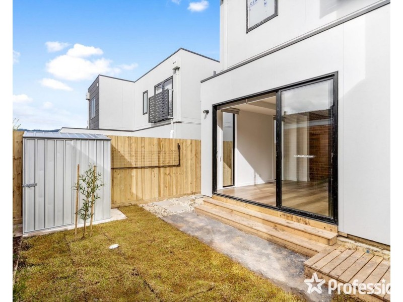 2/88 Winyard Drive, Mooroolbark VIC 3138