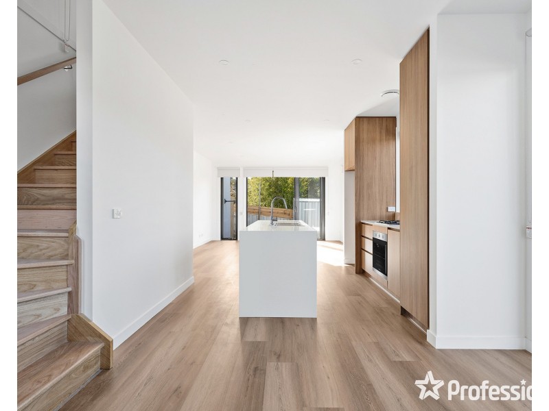 4/88 Winyard Drive, Mooroolbark VIC 3138