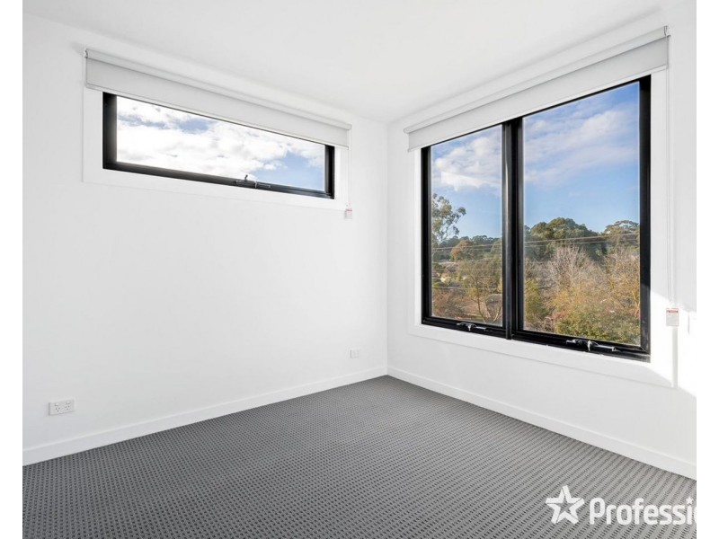 4/88 Winyard Drive, Mooroolbark VIC 3138