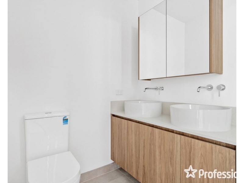 4/88 Winyard Drive, Mooroolbark VIC 3138