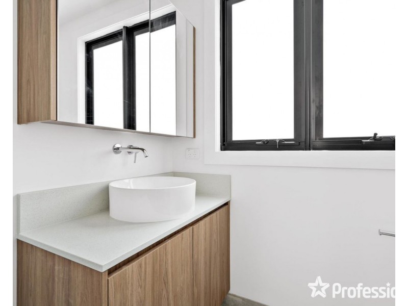 4/88 Winyard Drive, Mooroolbark VIC 3138