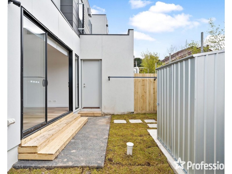 4/88 Winyard Drive, Mooroolbark VIC 3138