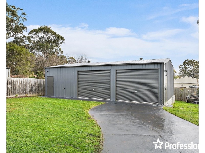 74 Lauriston Drive, Coldstream VIC 3770