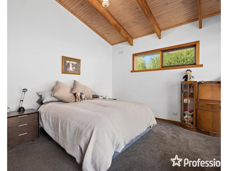 11 Cumberland Crescent, Chirnside Park VIC 3116