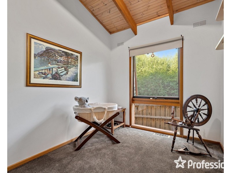 11 Cumberland Crescent, Chirnside Park VIC 3116